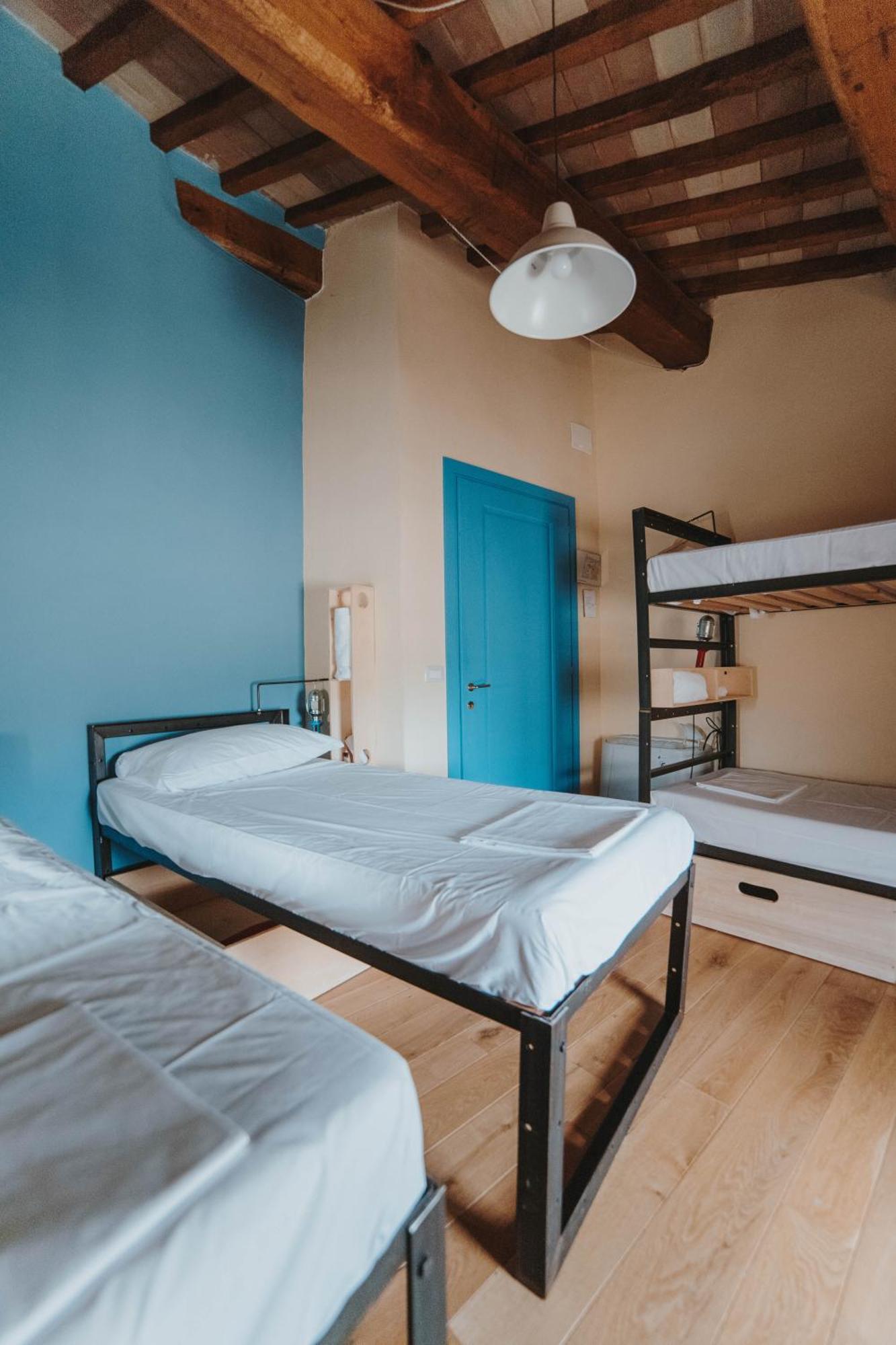 Ostello Bello Assisi Bevagna Habitación foto